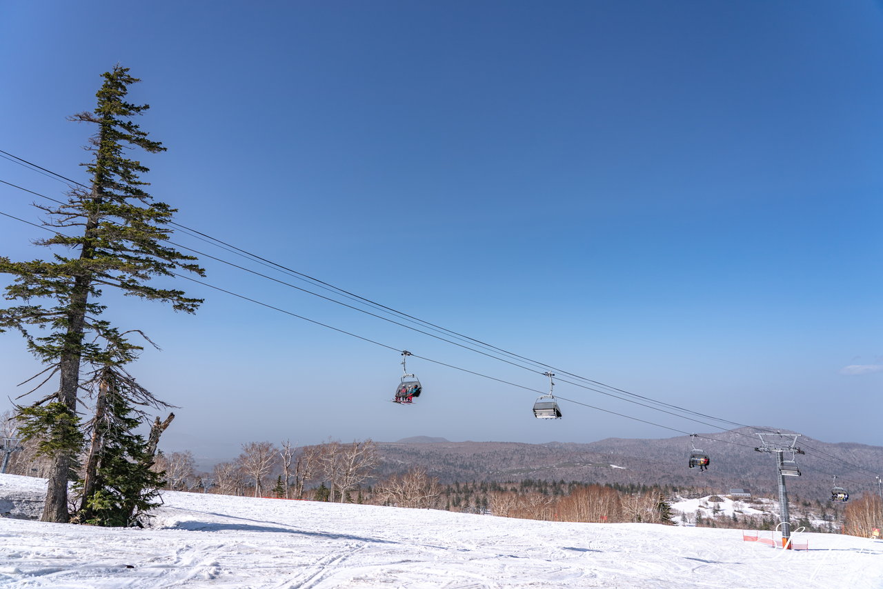 札幌国際スキー場　2020-2021ウィンターシーズン営業最後の週末。煌めく陽光を浴びながら、今季最後の撮影へ。SNOW Freaks 今季最後のレポートです(^^)/
